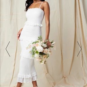 Bebe georgette smocked midi dress